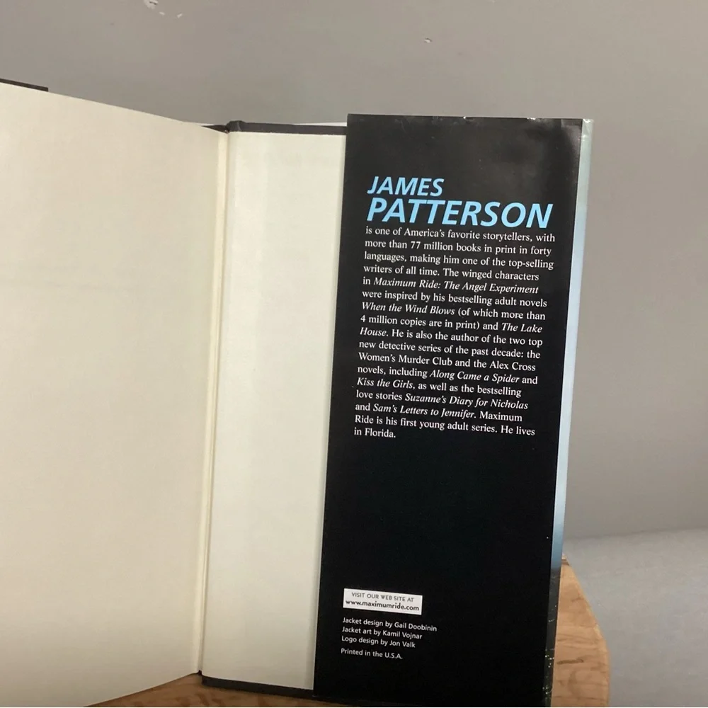 🔵 Vintage - Maximum Ride - The Angel Experiment by James Patterson - 2005